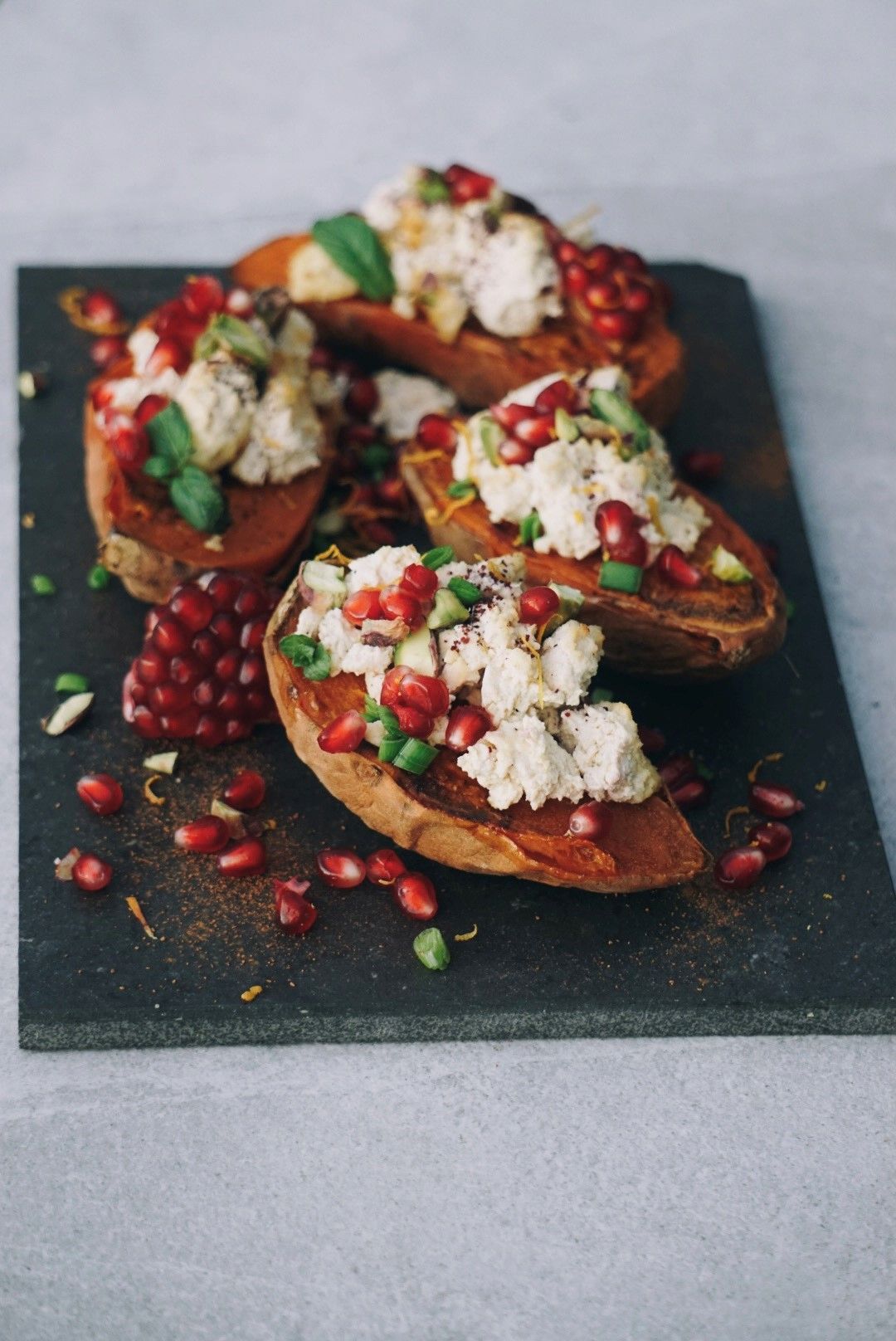 Bakad sötpotatis med hemmagjord vegansk ost, Recept på vegansk ost som topping på bakad sötpotatis