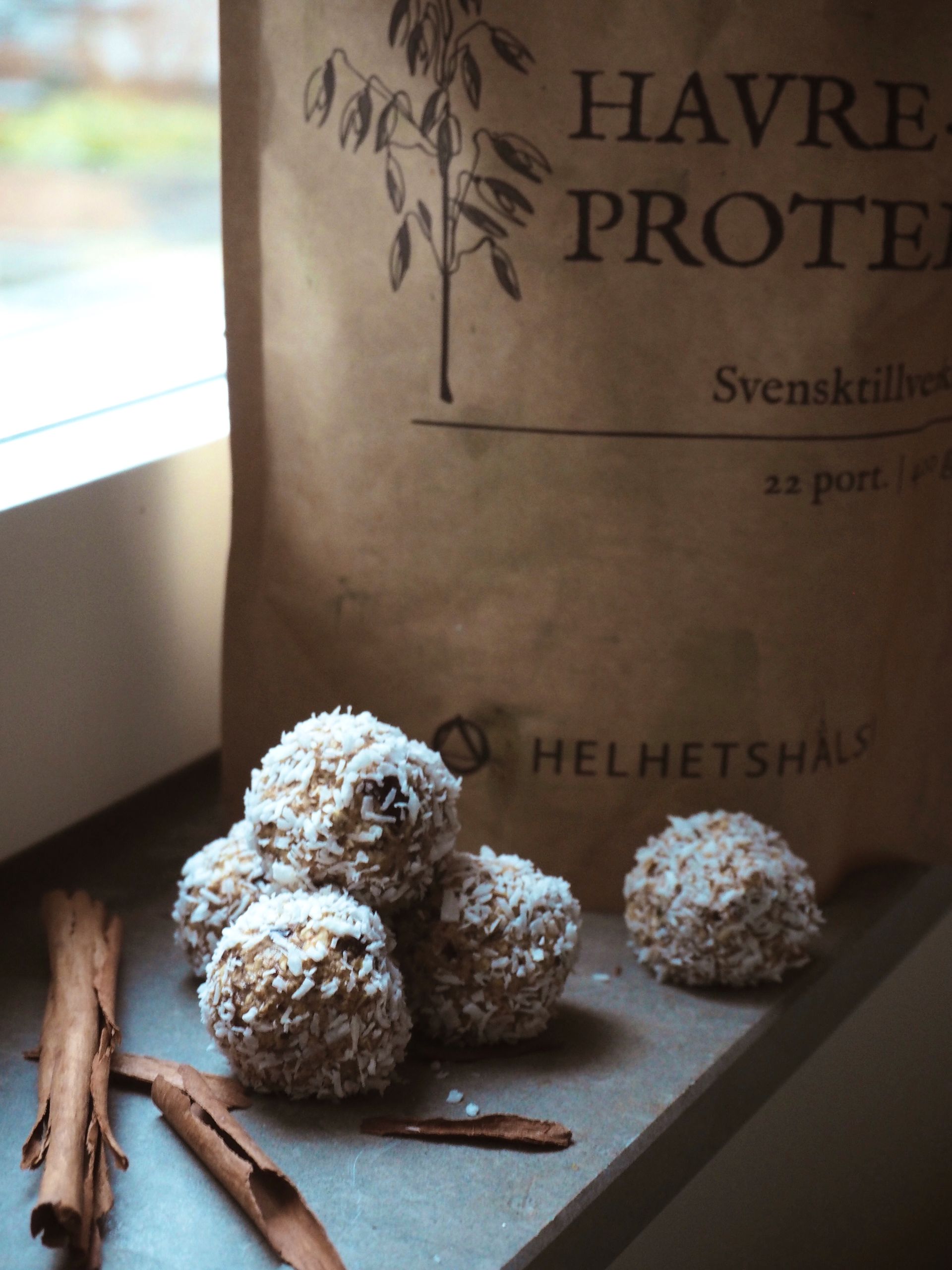 Pepparkaksbollar, Rawfood bollar med smak av pepparkaksdeg